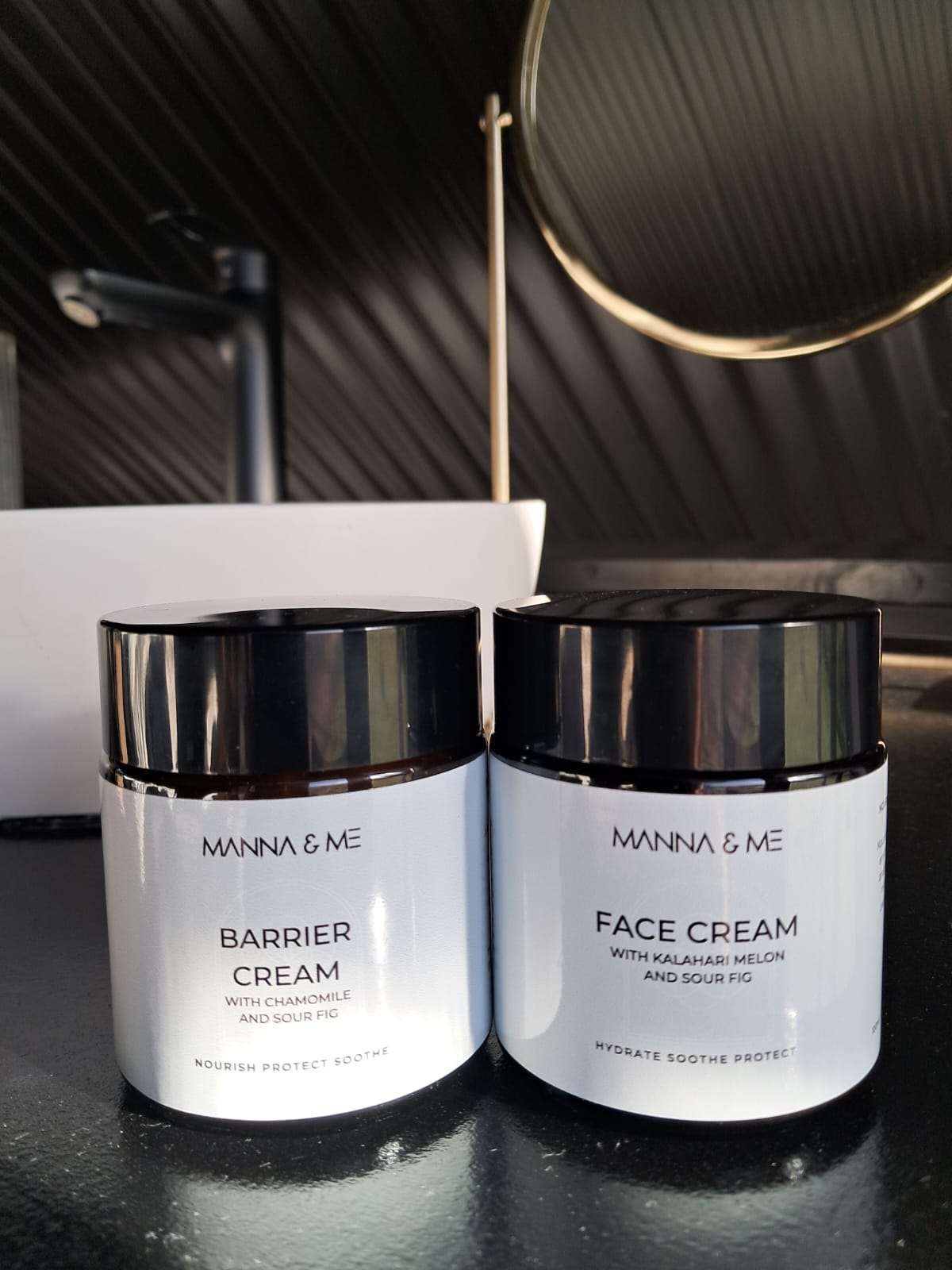 Manna and Me Soothing Face Cream enriched with Devil's Claw and Sour Fig for sensitive skin barrier hydration.